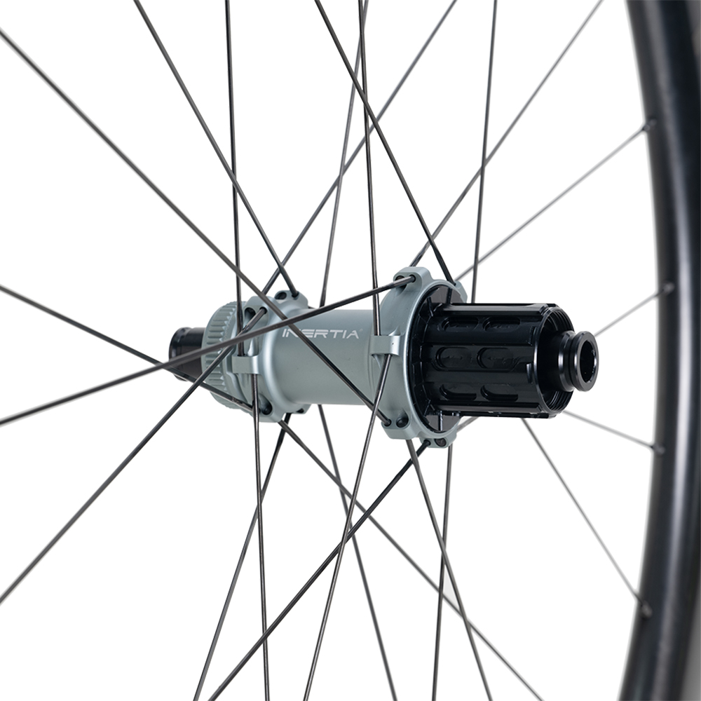 UpVine - Roues vélos de route - Light 52mm - 1230 grammes